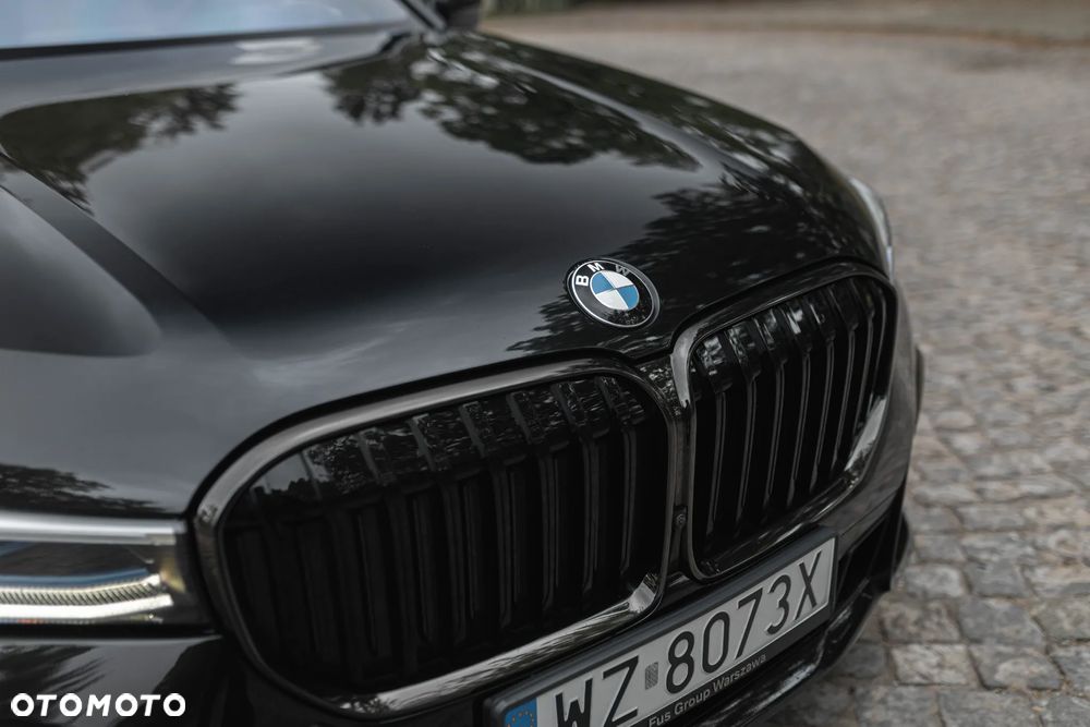 BMW Seria 7 750i xDrive - 7