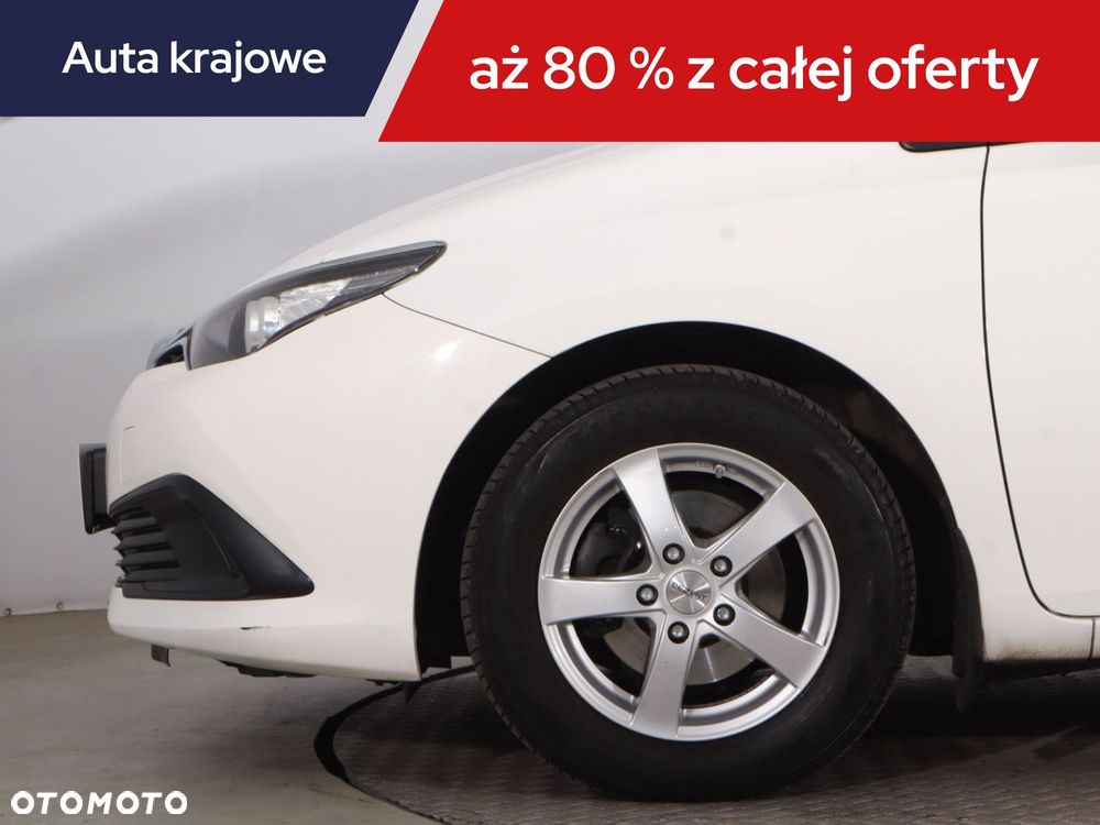 Toyota Auris - 16