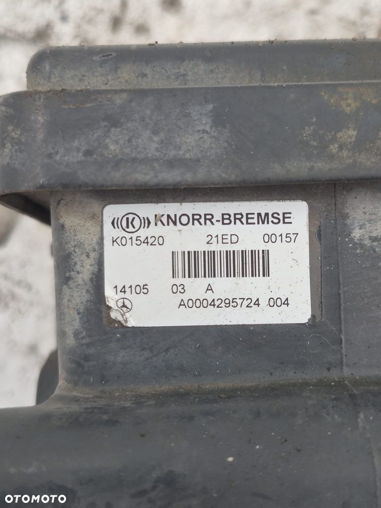 ZAWÓR MODULATOR EBS MERCEDES ACTROS MP4 - 6