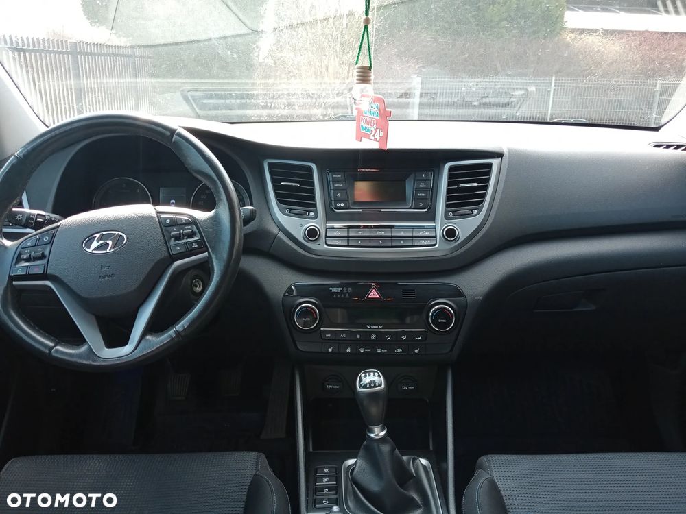 Hyundai Tucson 1.7 CRDI BlueDrive Comfort 2WD - 11