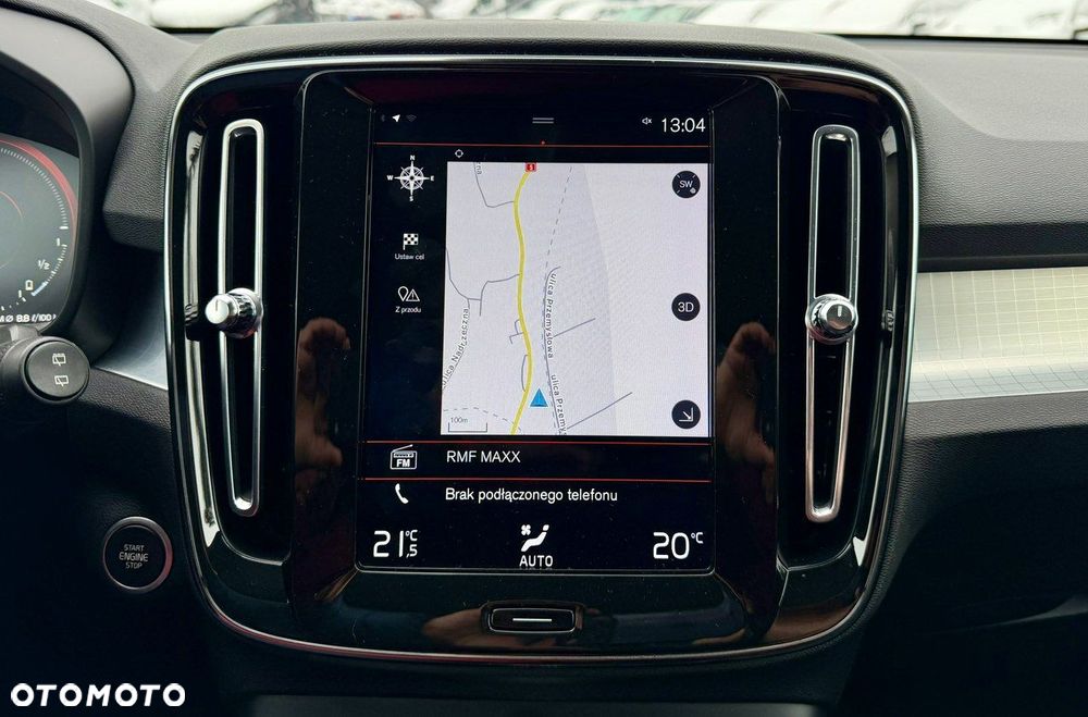 Volvo XC 40 T5 Twin Engine DKG Momentum Pro - 19