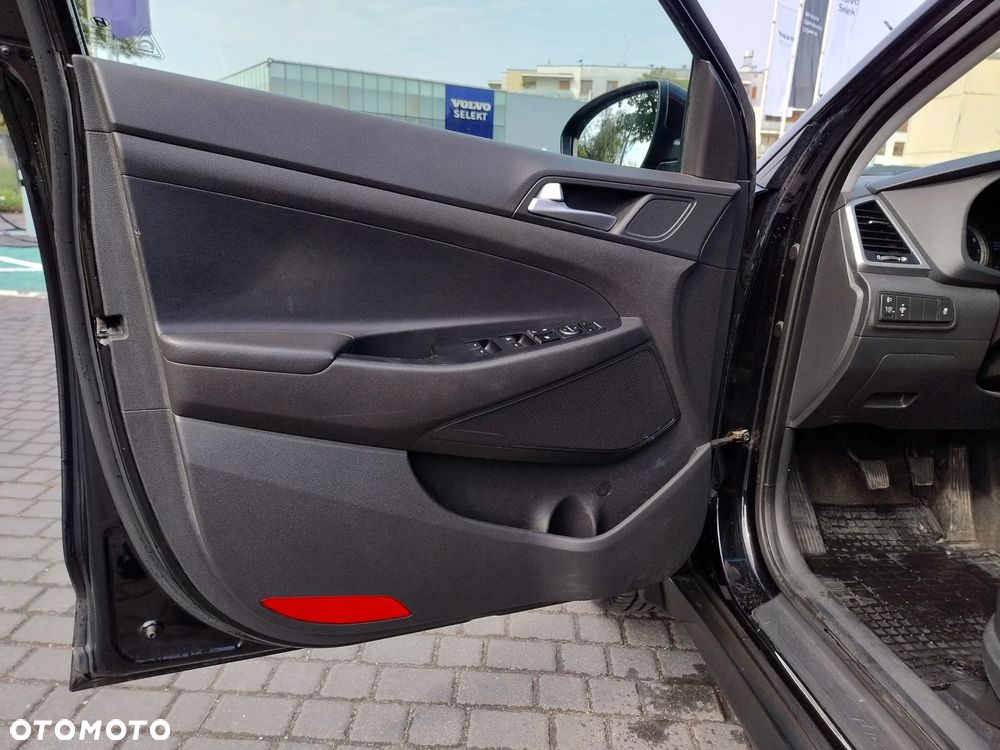 Hyundai Tucson 1.6 GDI BlueDrive Comfort 2WD - 16