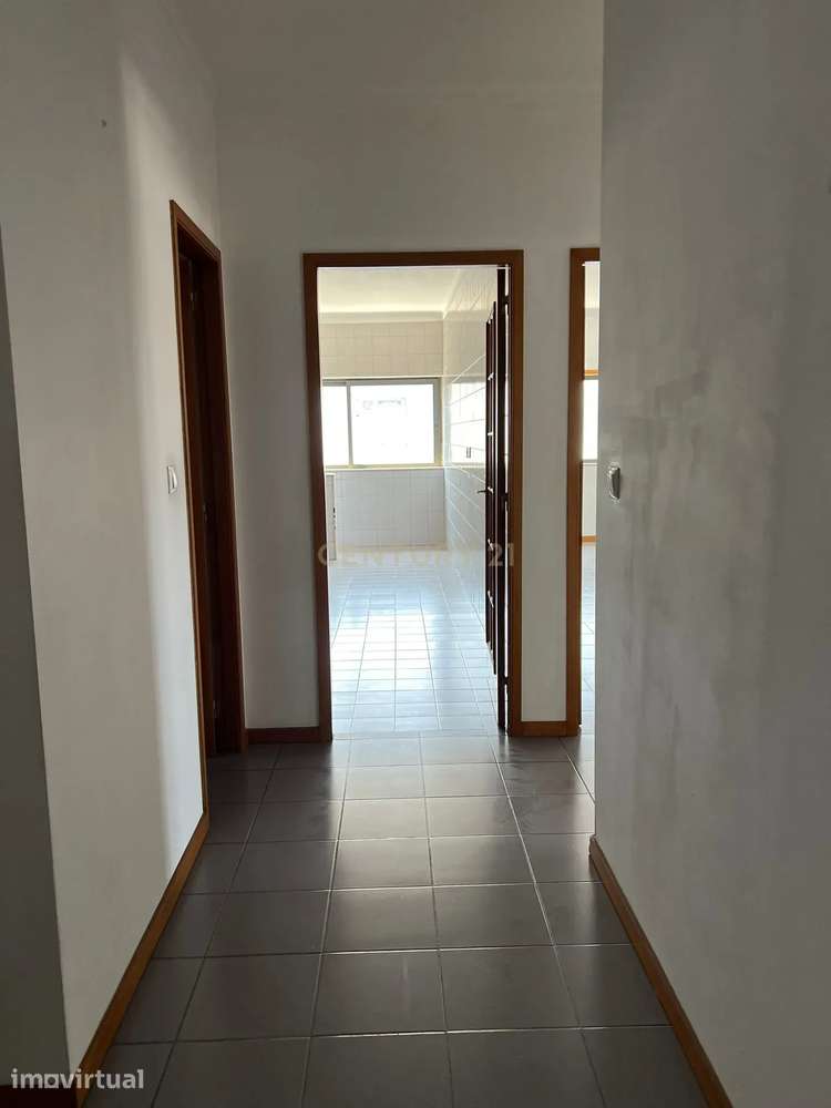 Apartamento T3 com elevador garagem dupla em São Vitor | ZTRE-01770 - Grande imagem: 4/20