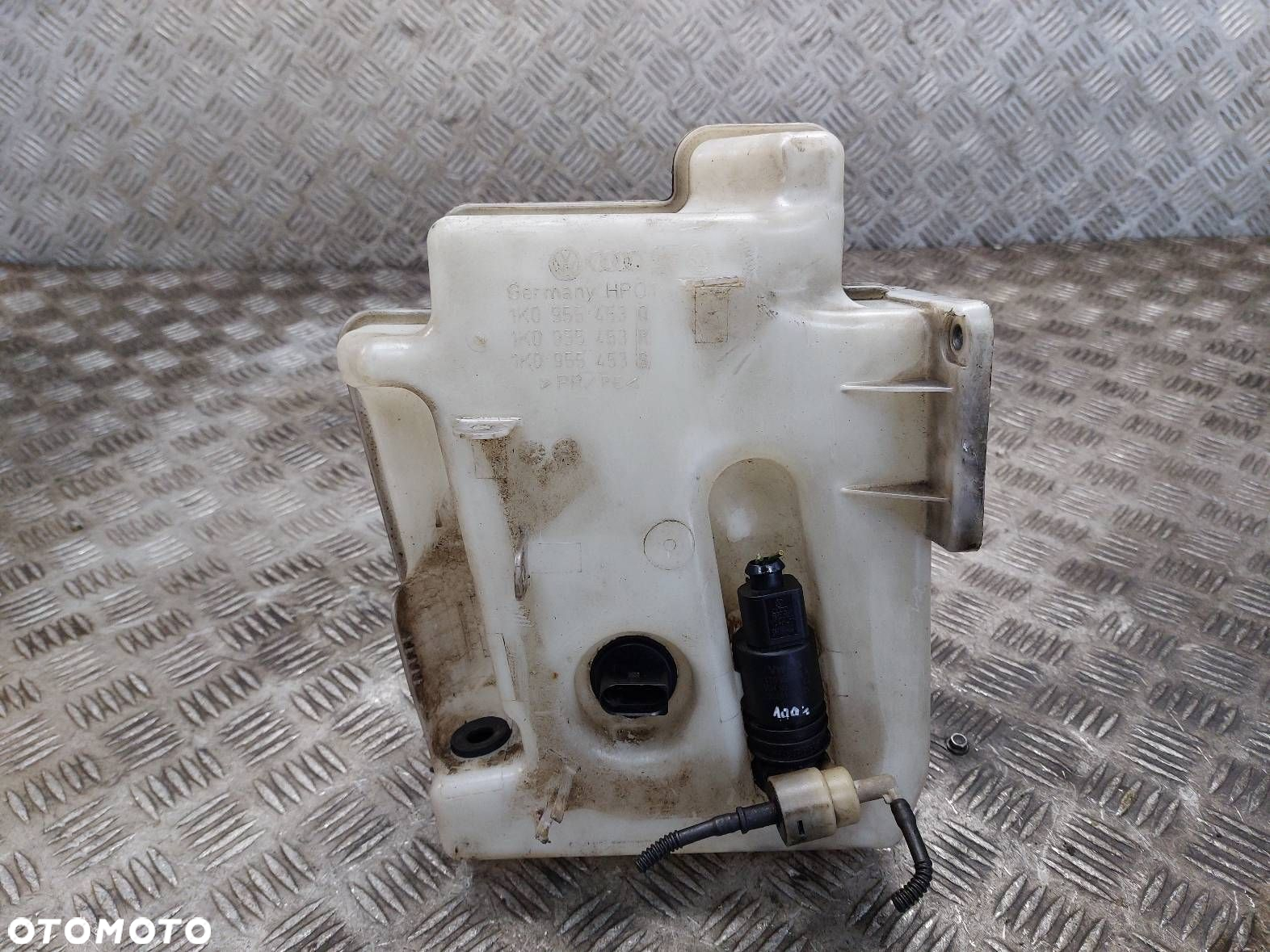 ZBIORNICZEK PŁYNU SPRYSKIWACZY LEON II 2.0 TDI 1K0955453S 1T0955651A - 3
