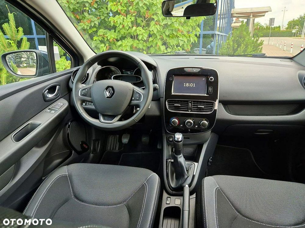 Renault Clio - 11