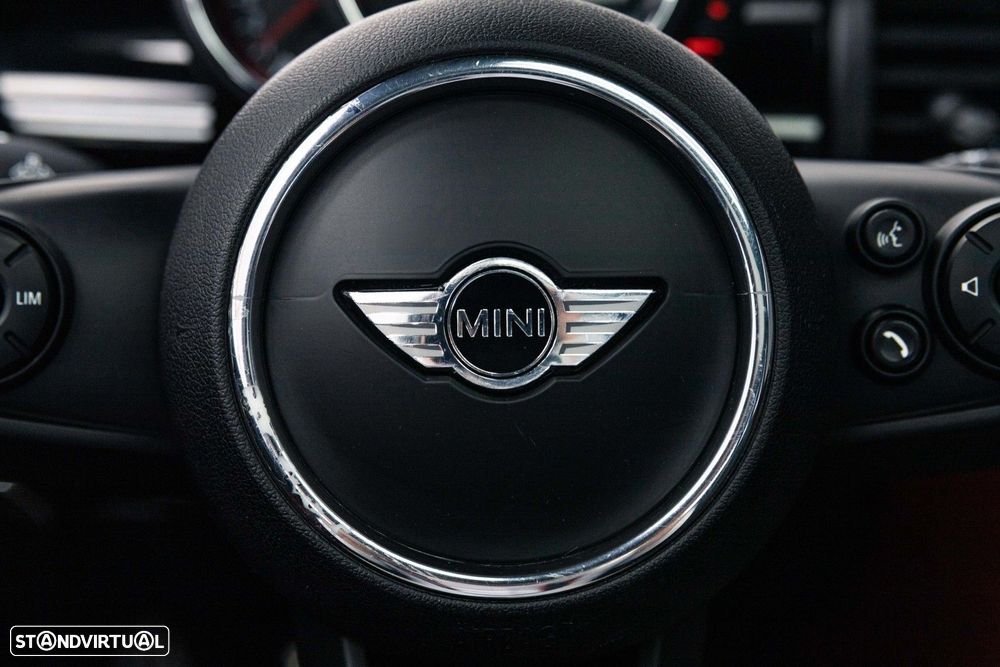 MINI 3 Portas John Cooper Works - 24