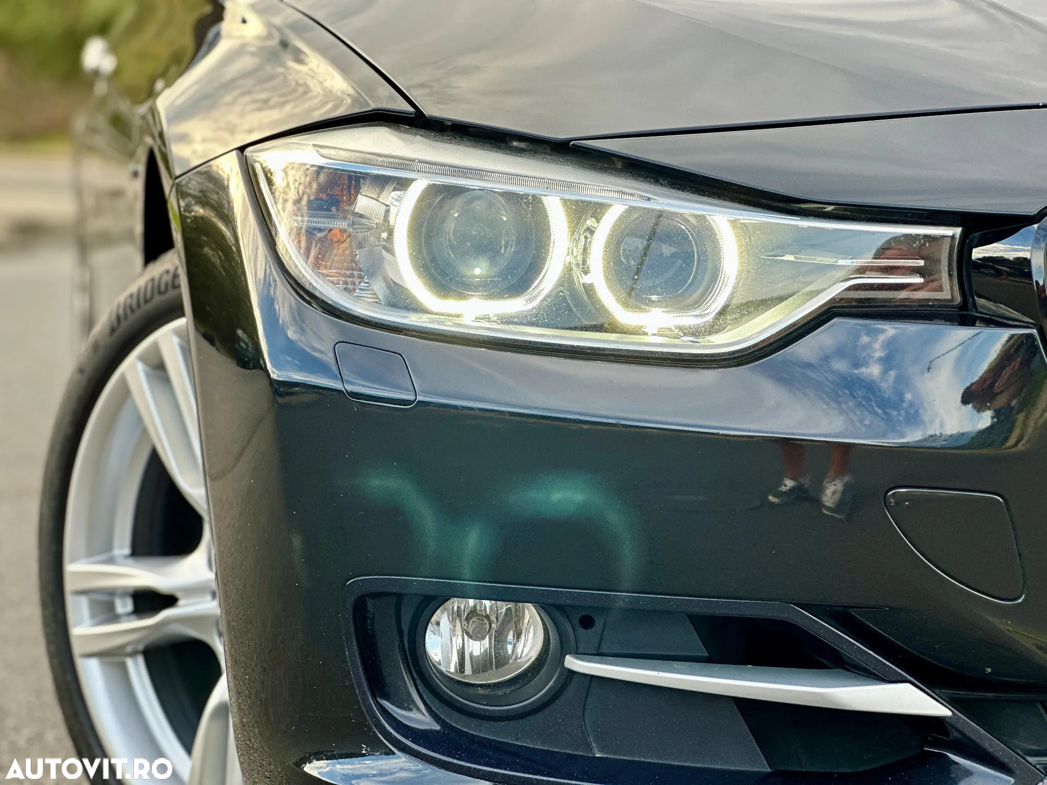 BMW Seria 3 320i Aut. Sport Line - 31