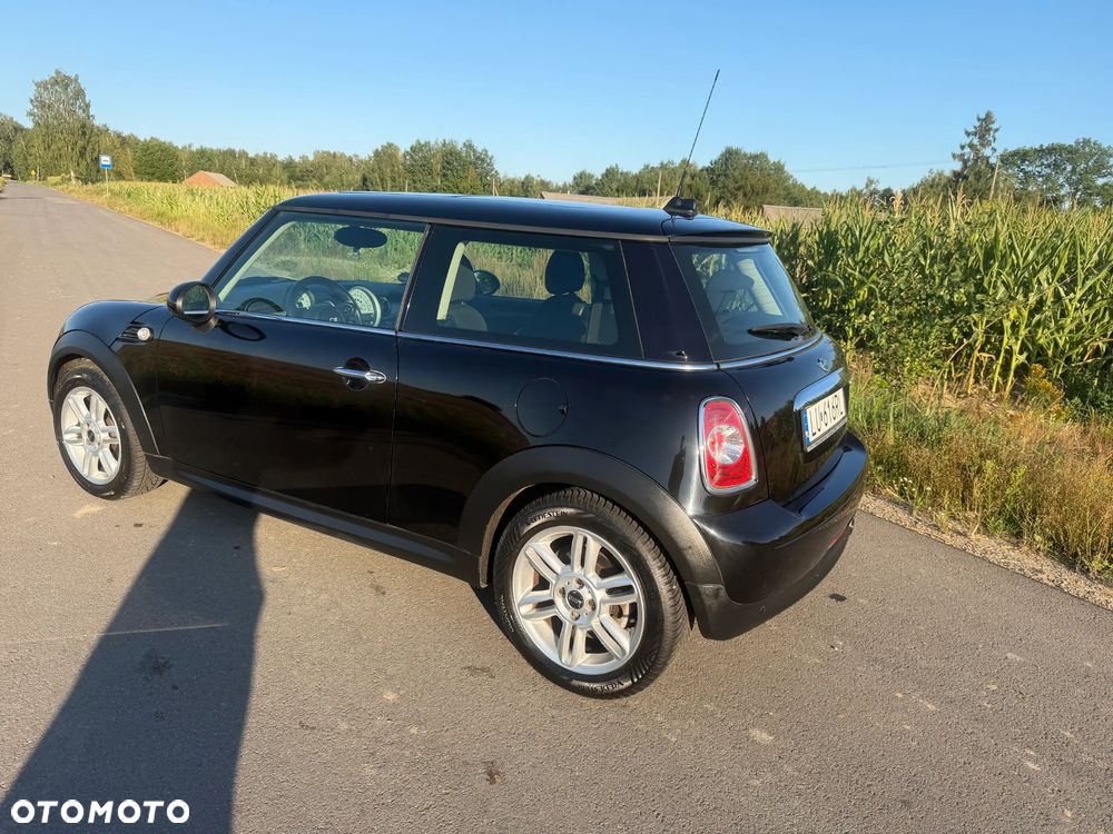 MINI Cooper 50 Mayfair - 4