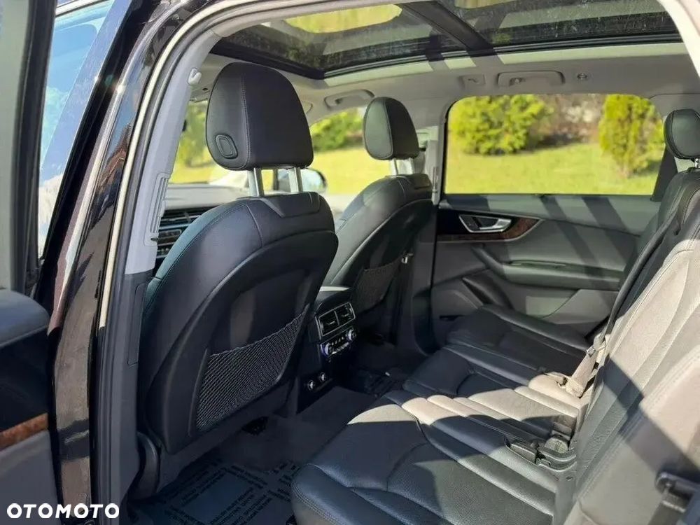 Audi Q7 - 12