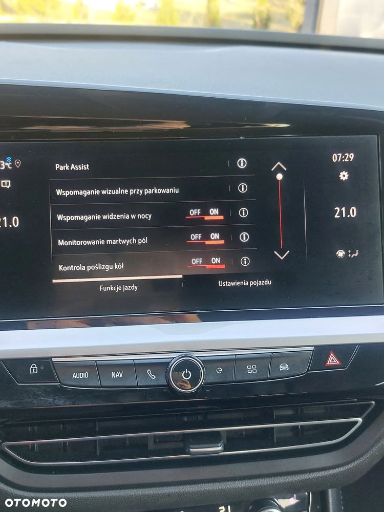 Opel Grandland 1.6 T PHEV Business Elegance - 30