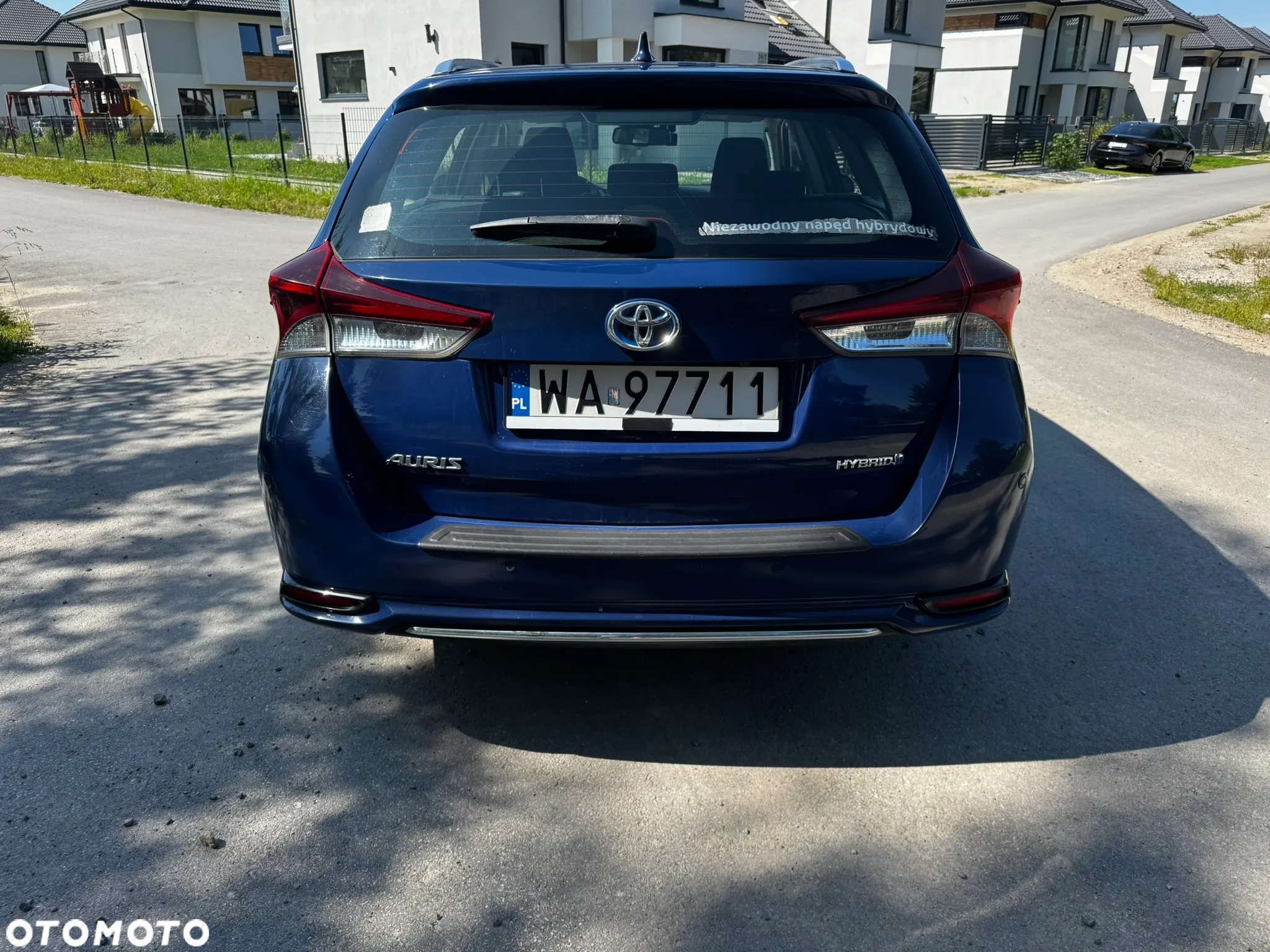 Toyota Auris Hybrid 135 Premium - 4