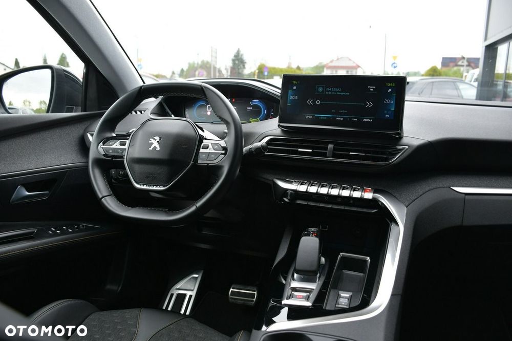 Peugeot 3008 1.6 PureTech Hybrid PHEV Road Trip S&S EAT8 - 22