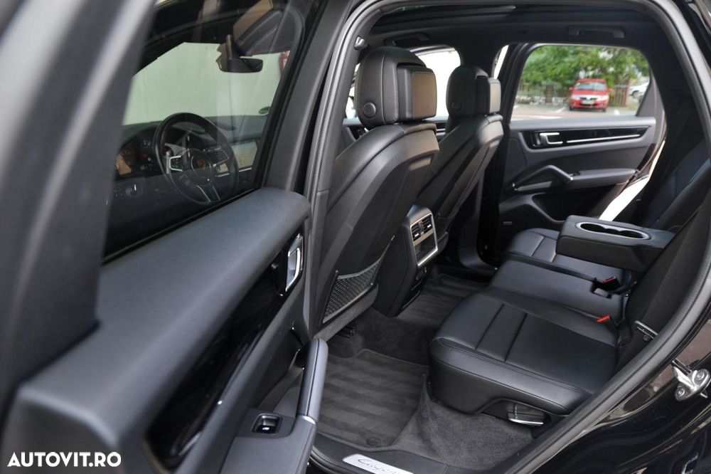 Porsche Cayenne Tiptronic S - 14