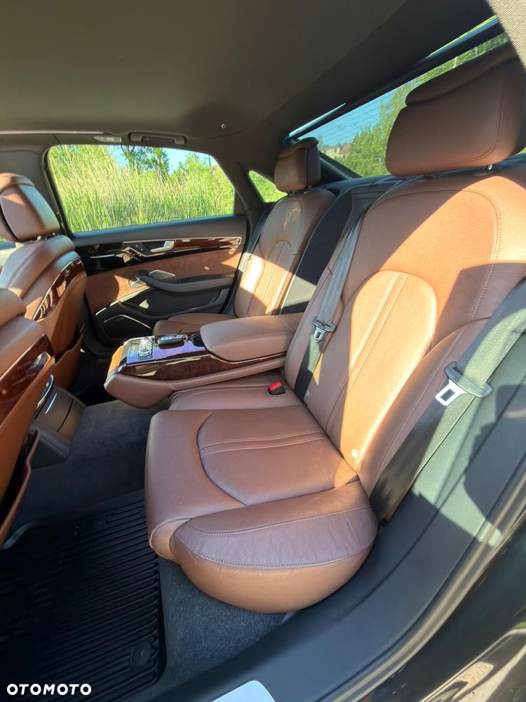 Audi A8 4.0 TFSI L Quattro - 31