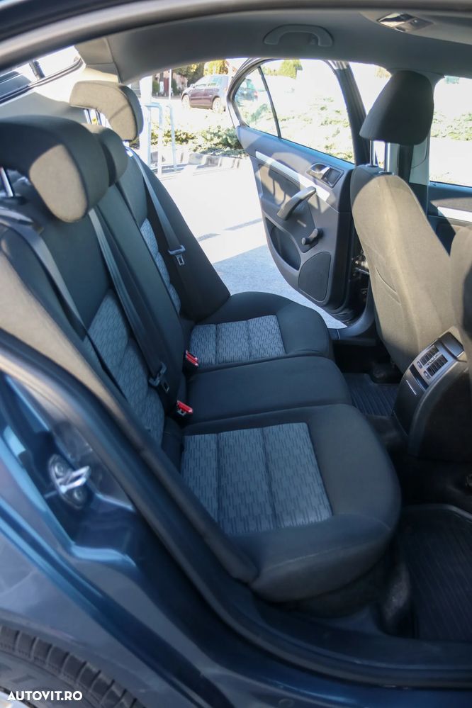 Skoda Octavia 1.2 TSI Ambiente - 5