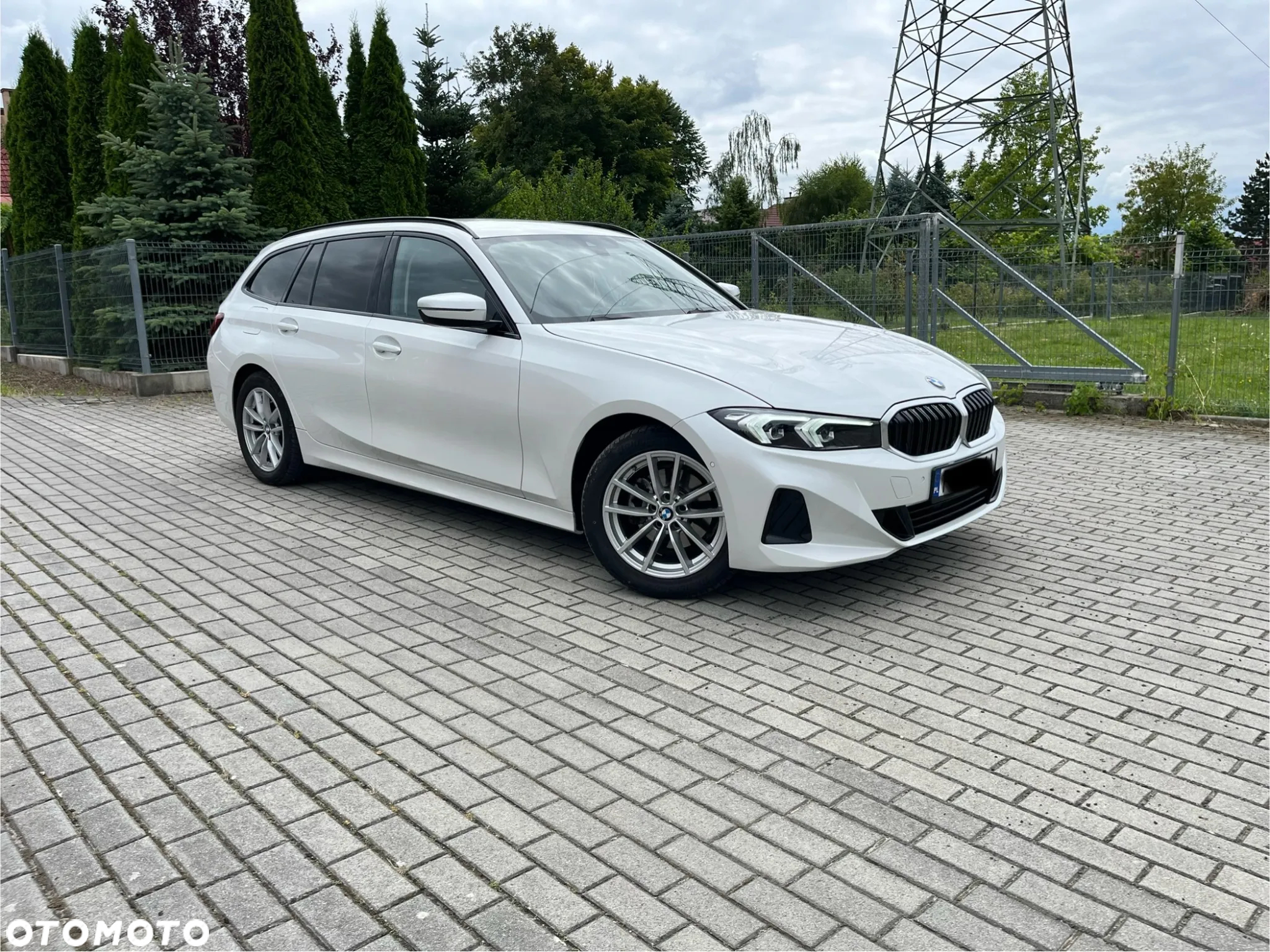 BMW Seria 3 320d Touring - 3