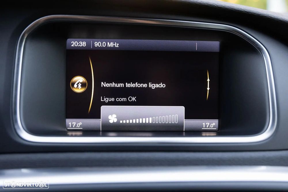 Volvo V40 1.6 D2 R-Design - 34