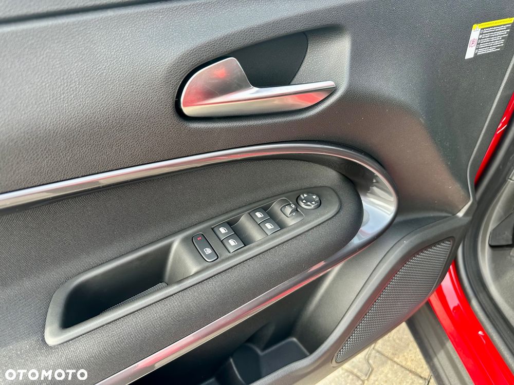 Fiat 600 1.2 Turbo Hybrid eDCT - 24