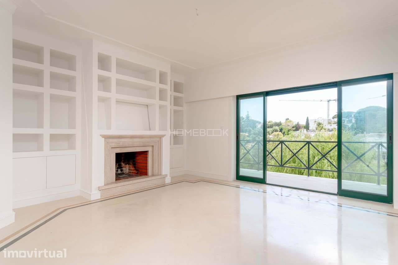 Duplex T3 com Zona Social no Piso Superior e Vista Mar | Monte Estoril - Grande imagem: 5/60