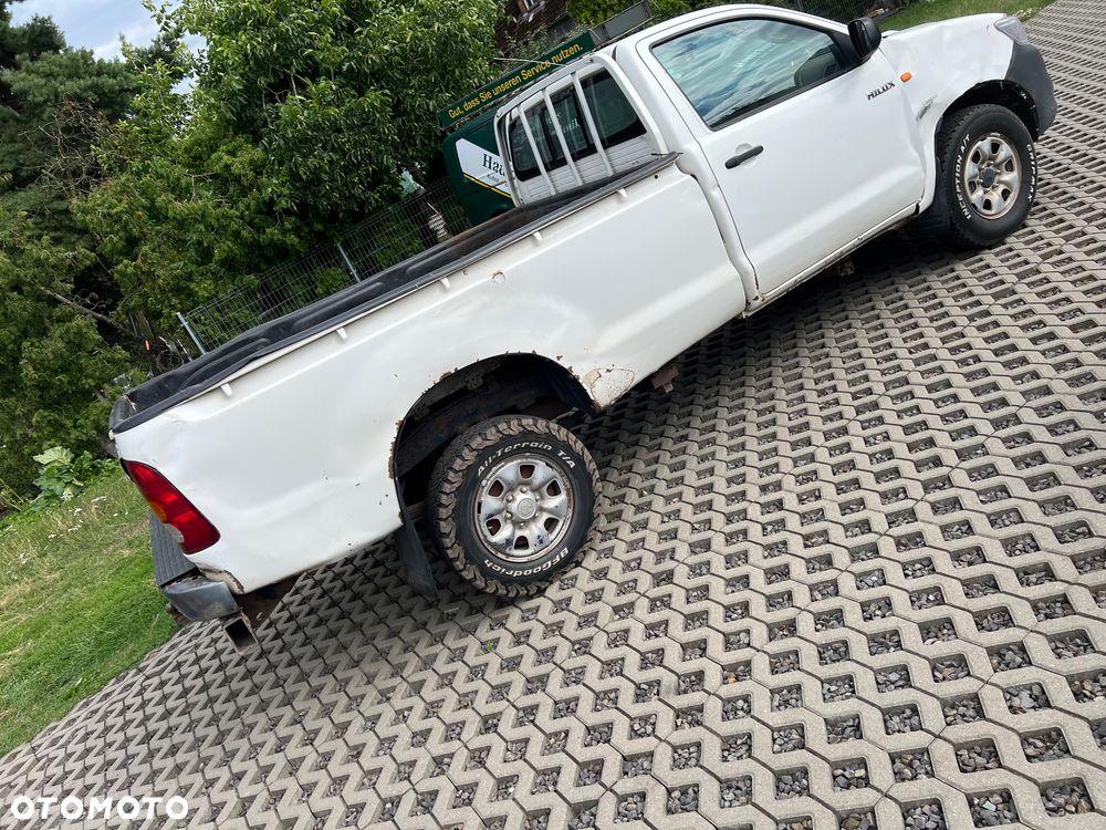 Toyota Hilux - 3