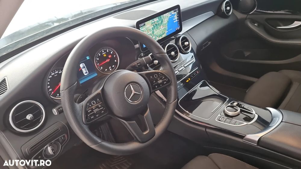 Mercedes-Benz C - 23