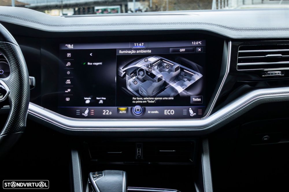 VW Touareg 3.0 TDI V6 R-Line - 38