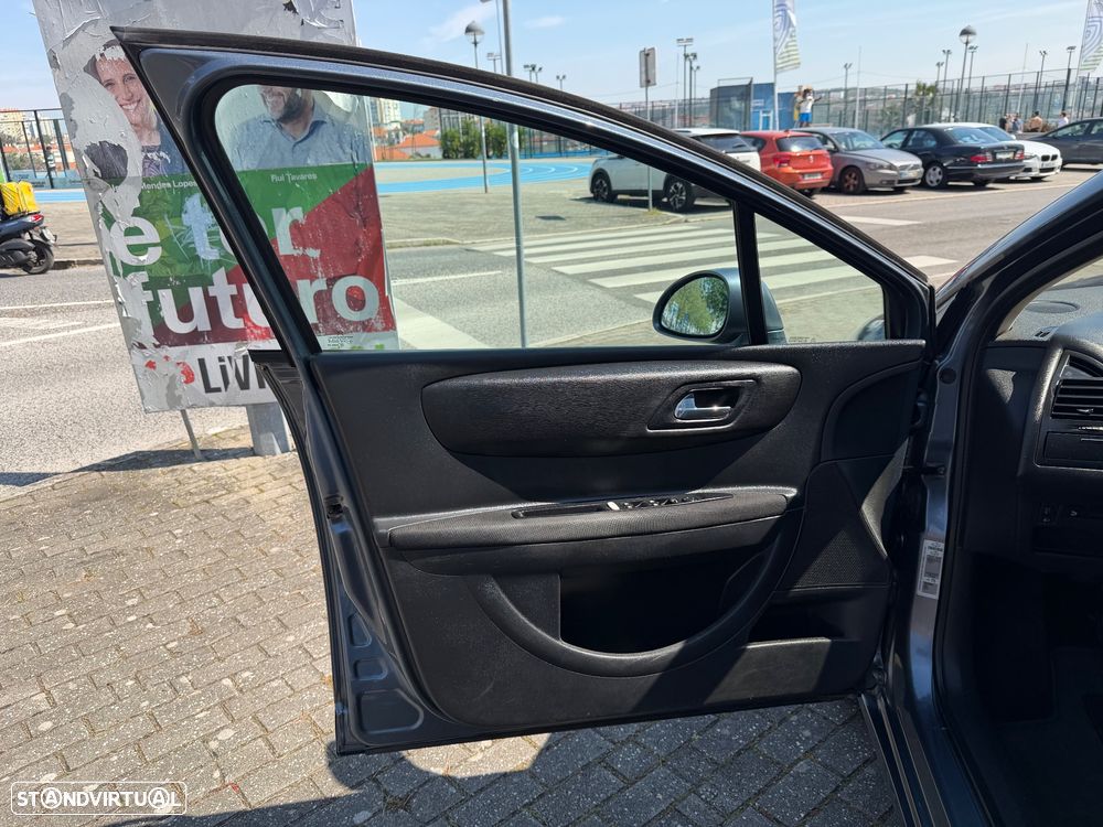 Citroën C4 1.6 HDi VTR Pack - 15