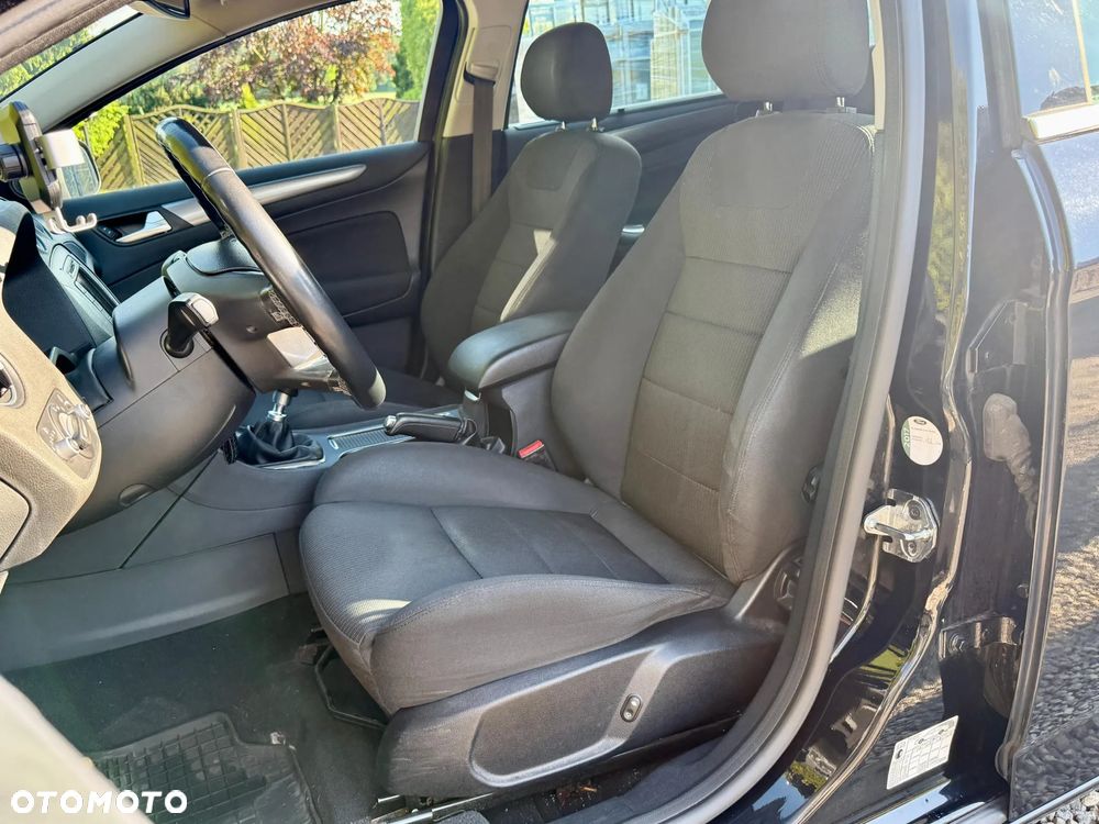 Ford Mondeo 2.0 TDCi Titanium - 37