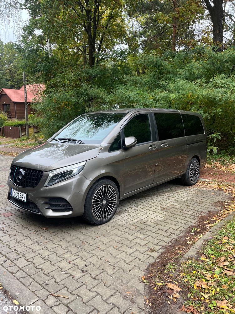 Mercedes-Benz V-Class 2017 photo 2