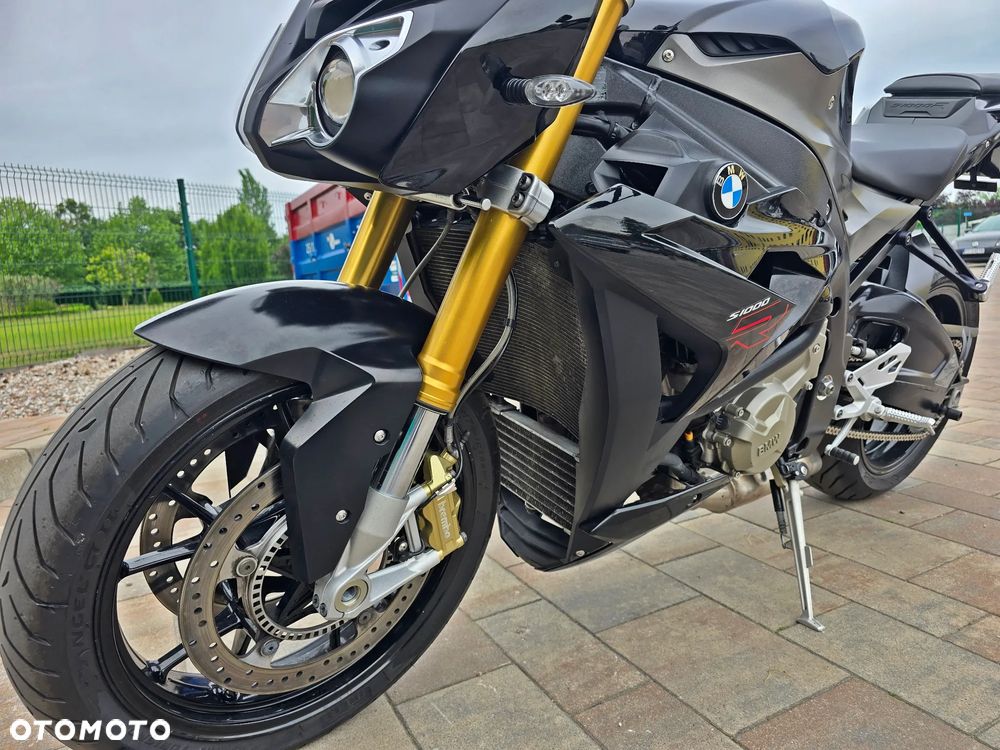 BMW S - 17