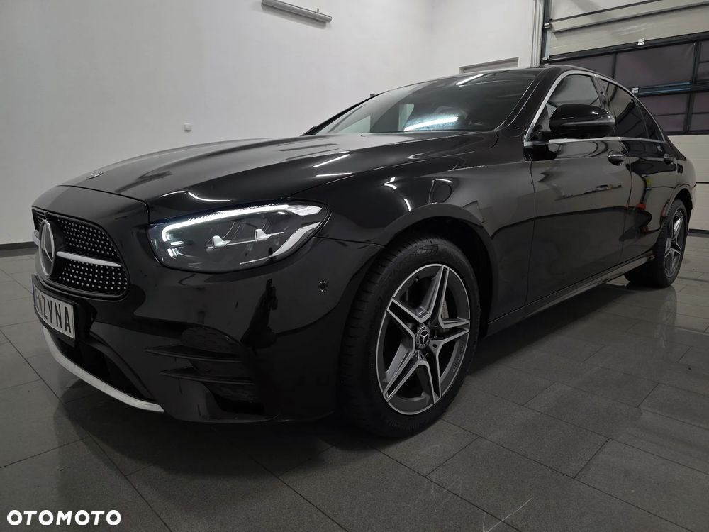 Mercedes-Benz Klasa E 300 4Matic 9G-TRONIC AMG Line - 2