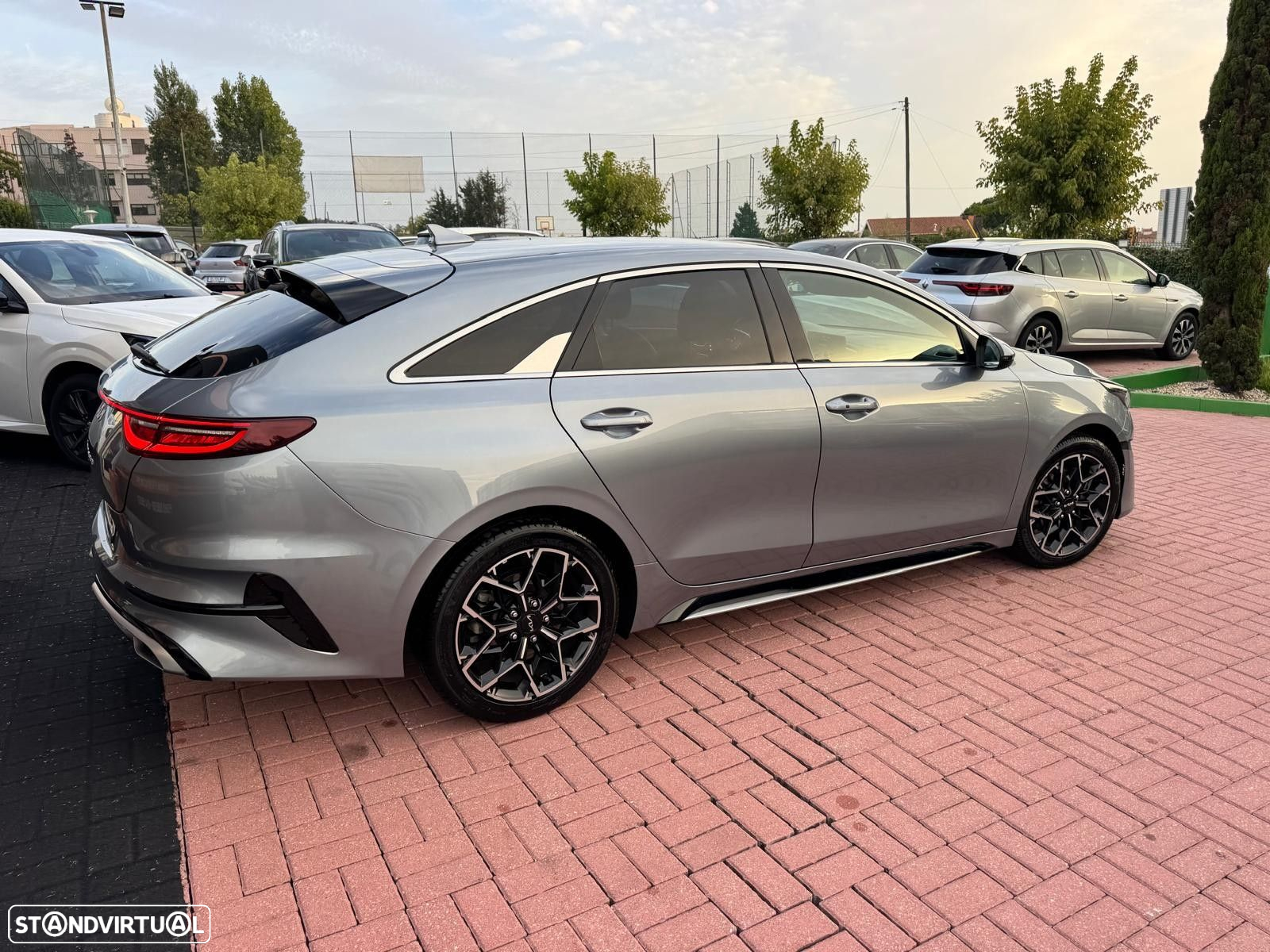 Kia ProCeed 1.0 T-GDI GT Line - 4