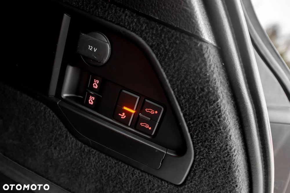 Volkswagen Touareg 3.0 V6 TDI BMT Perfectline R-Style - 24