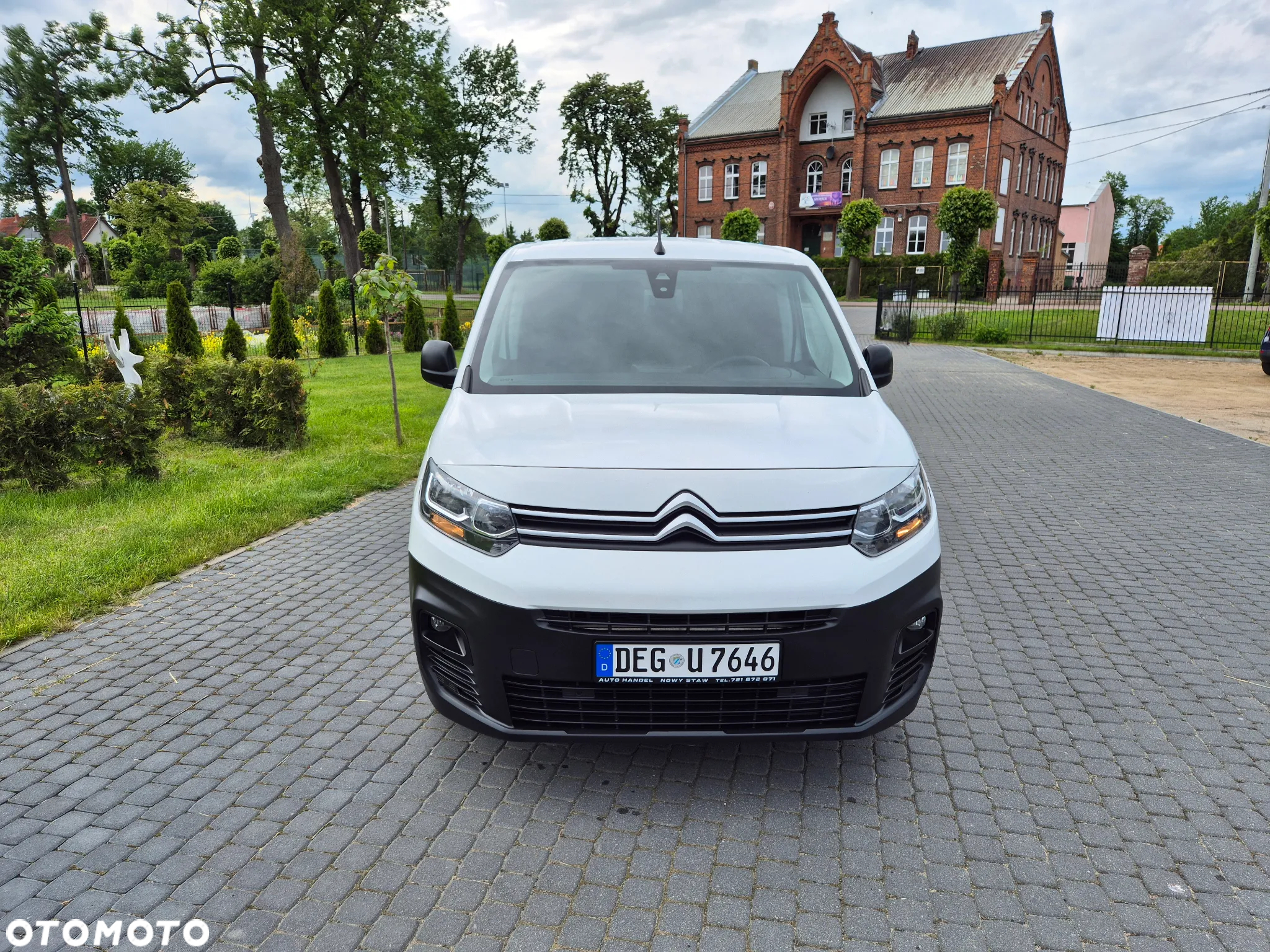 Citroën Berlingo XL BlueHDi 130 FEEL PACK - 10