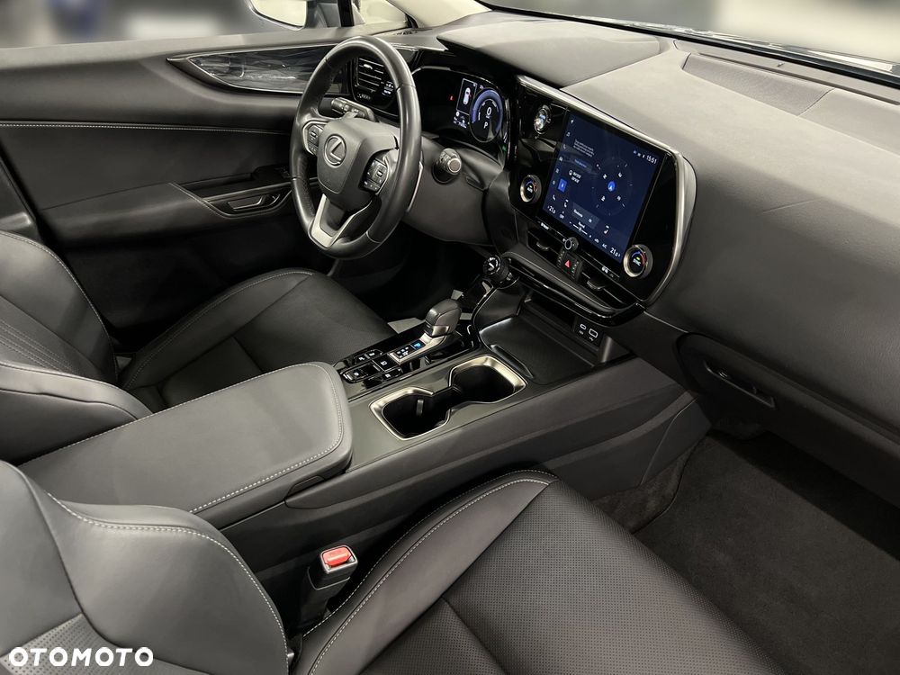 Lexus NX 350h Business AWD - 10