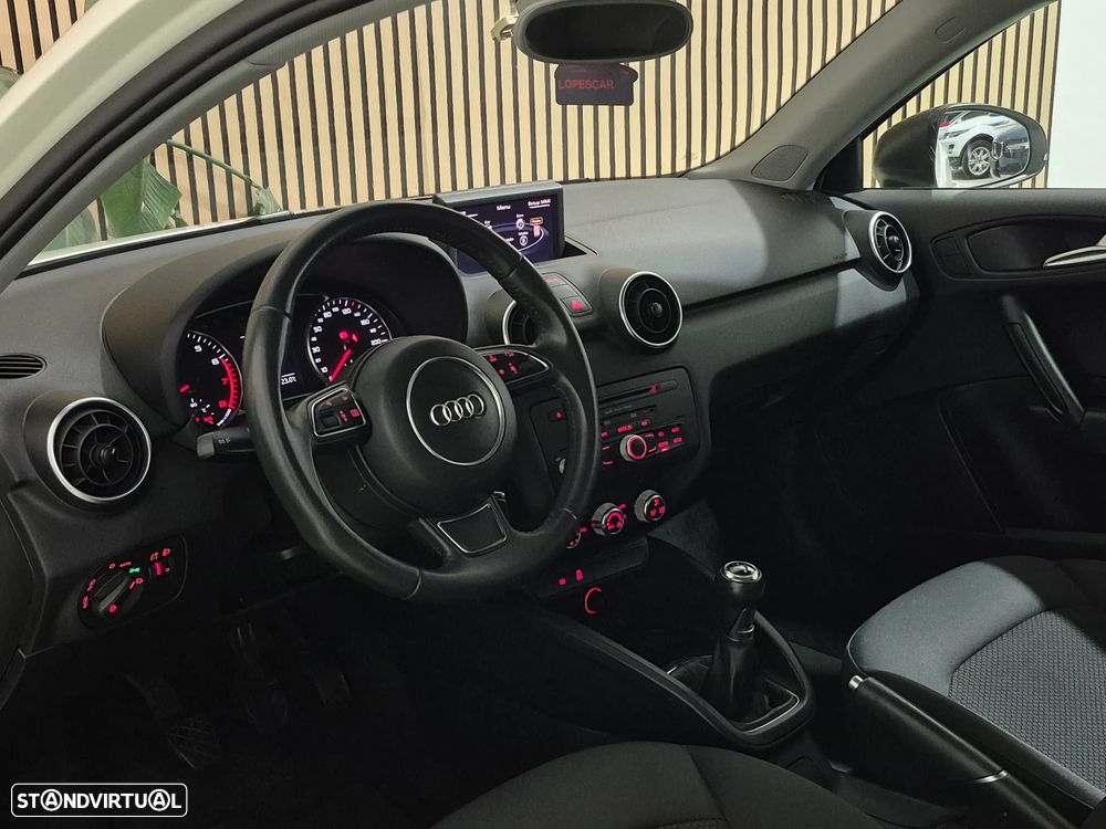 Audi A1 1.2 TFSi Advance - 23