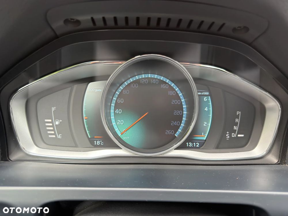 Volvo S60 2.5 T5 AWD - 26