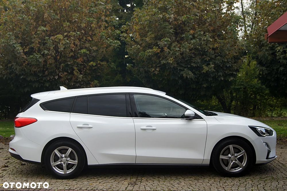 Ford Focus Turnier 1.5 EcoBlue Start-Stopp-System COOL&CONNECT - 12