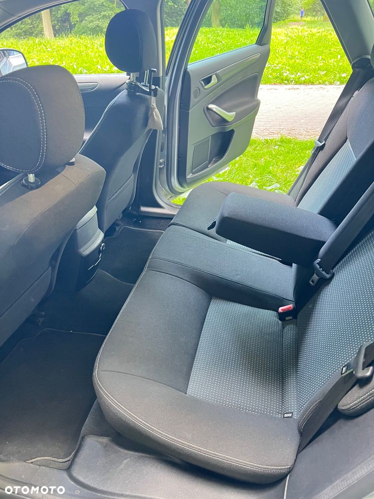 Ford Mondeo 2.0 TDCi Titanium - 12