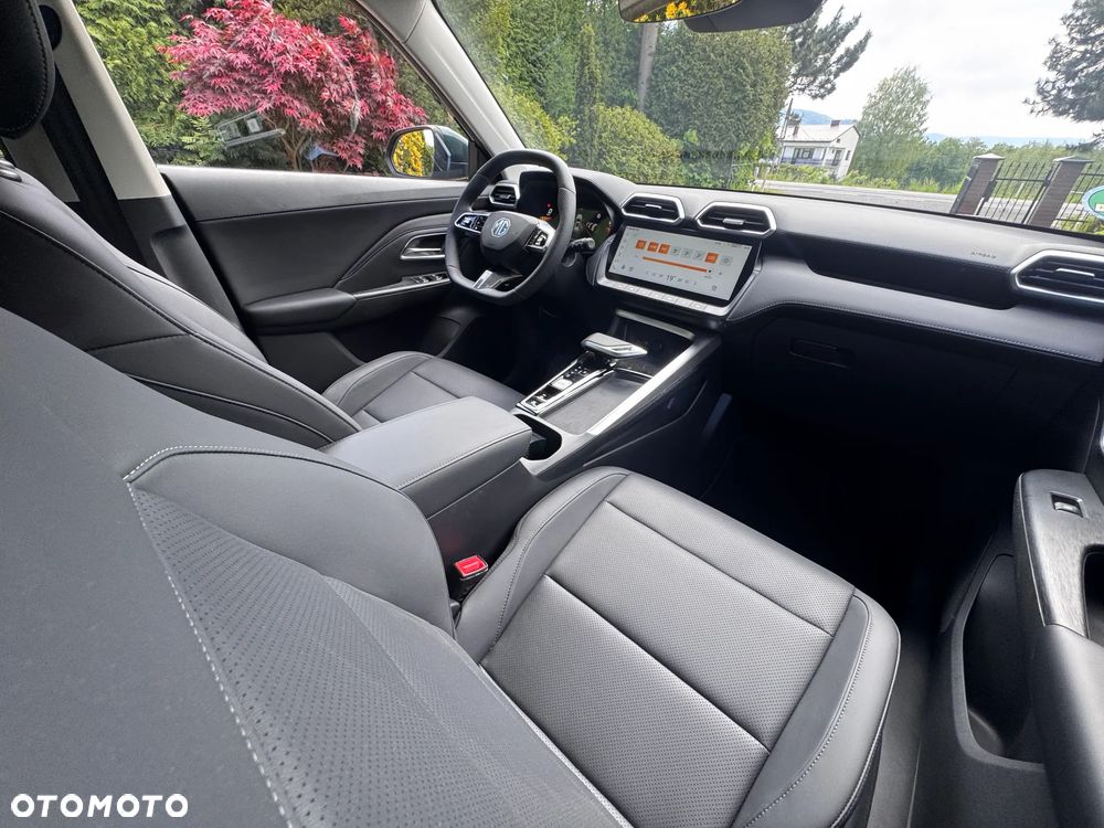 MG ZS 1.5 HEV+ Exclusive - 14