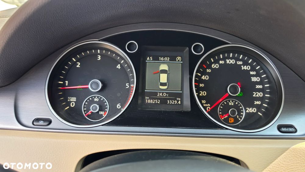 Volkswagen Passat 2.0 TDI Highline DSG - 22