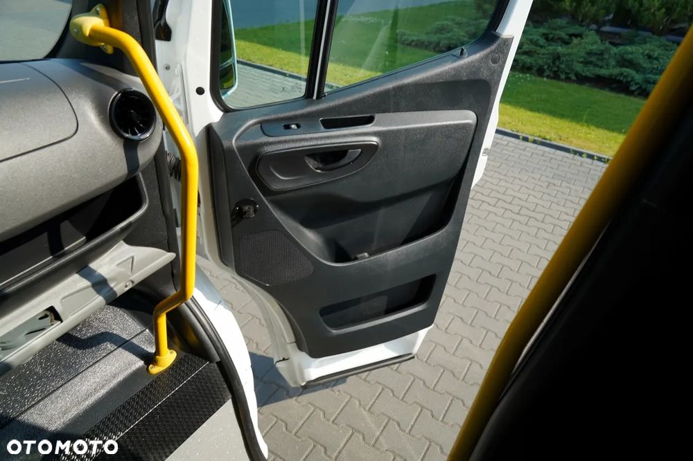 Mercedes-Benz SPRINTER 516 CDI / 2x KLIMA / SPROWADZONY / BOGATE WYPOSAŻENIE /  KLIMA  / - 36