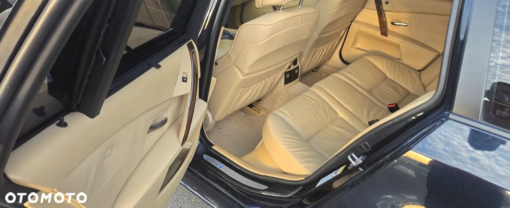 BMW Seria 5 530i - 4