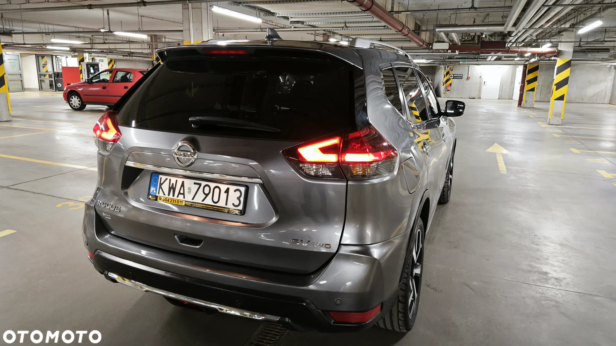 Nissan Rogue - 2