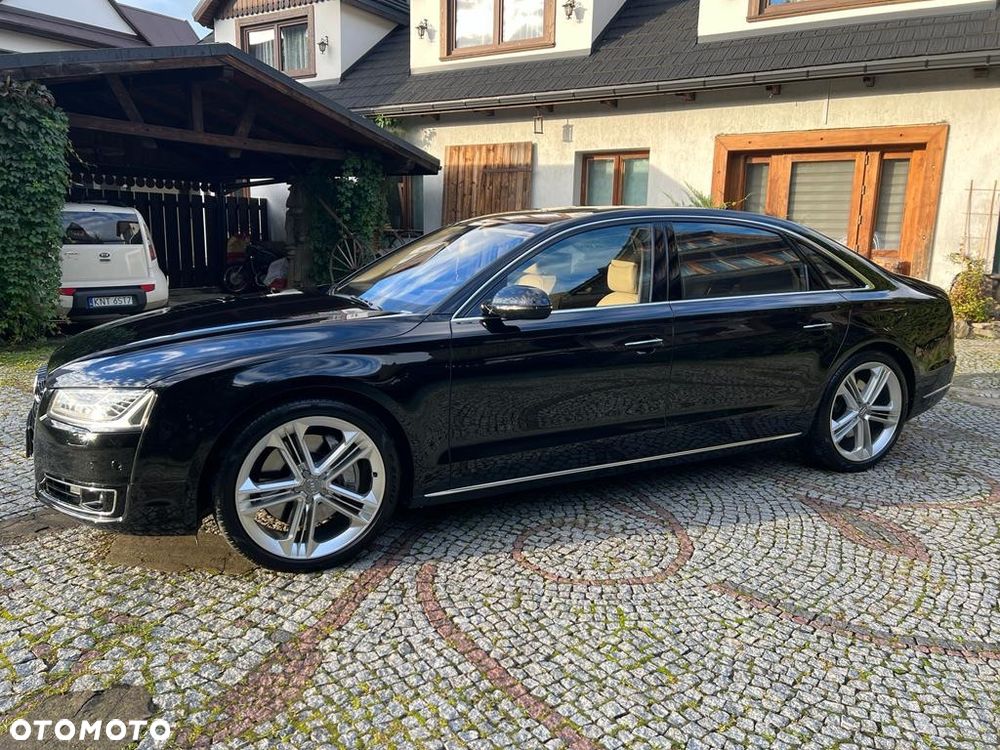 Audi A8 - 7