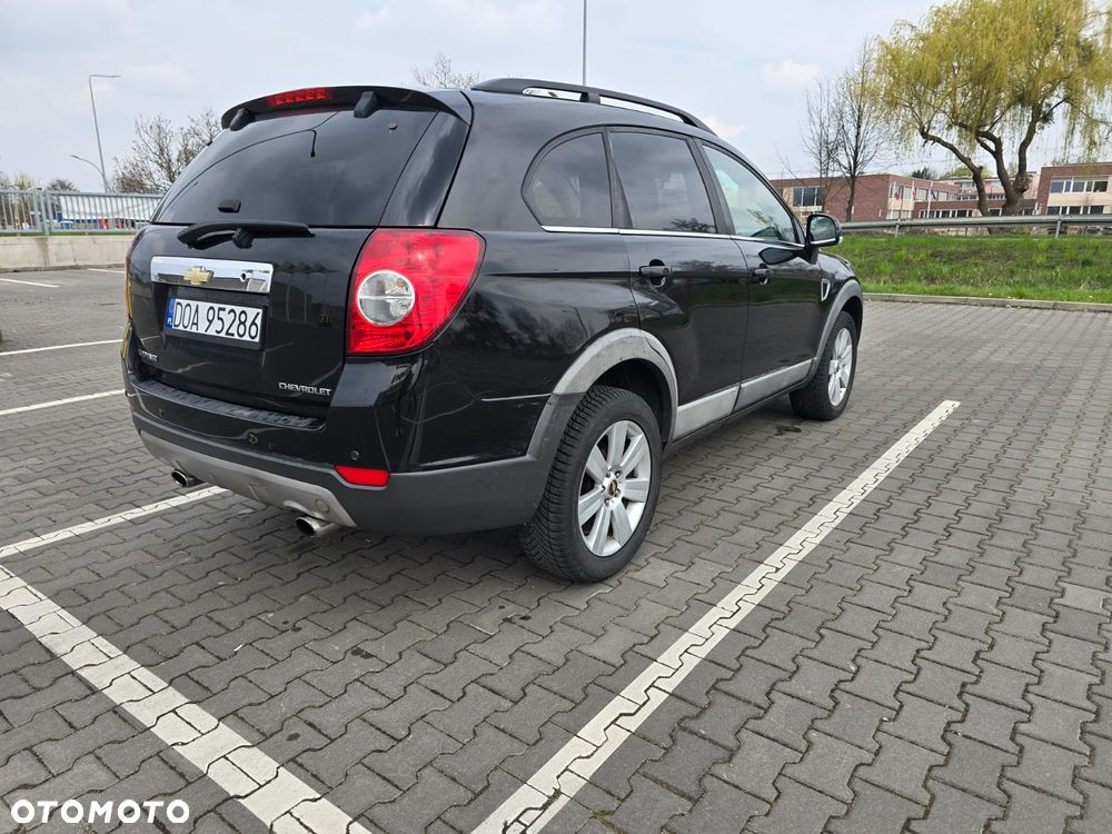 Chevrolet Captiva 2.0 4WD 7 Sitzer LT Exclusive - 3