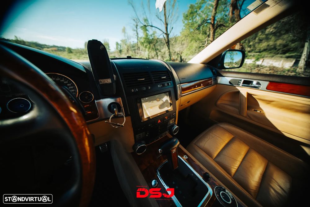 VW Touareg 5.0 V10 TDI Auto - 24