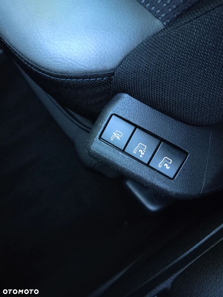 Citroën C4 Picasso BlueHDi 150 EAT6 Exclusive - 19