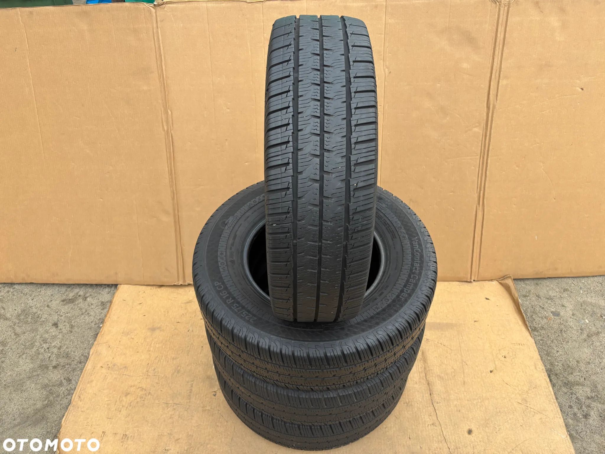Opony Wielosezonowe do Busa Continental VanContactCamper 225/75 R16C 118R 4 Sztuki - 1