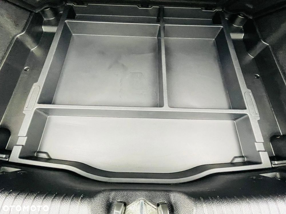 Kia Ceed 1.6 GDI Dream Team Edition - 26